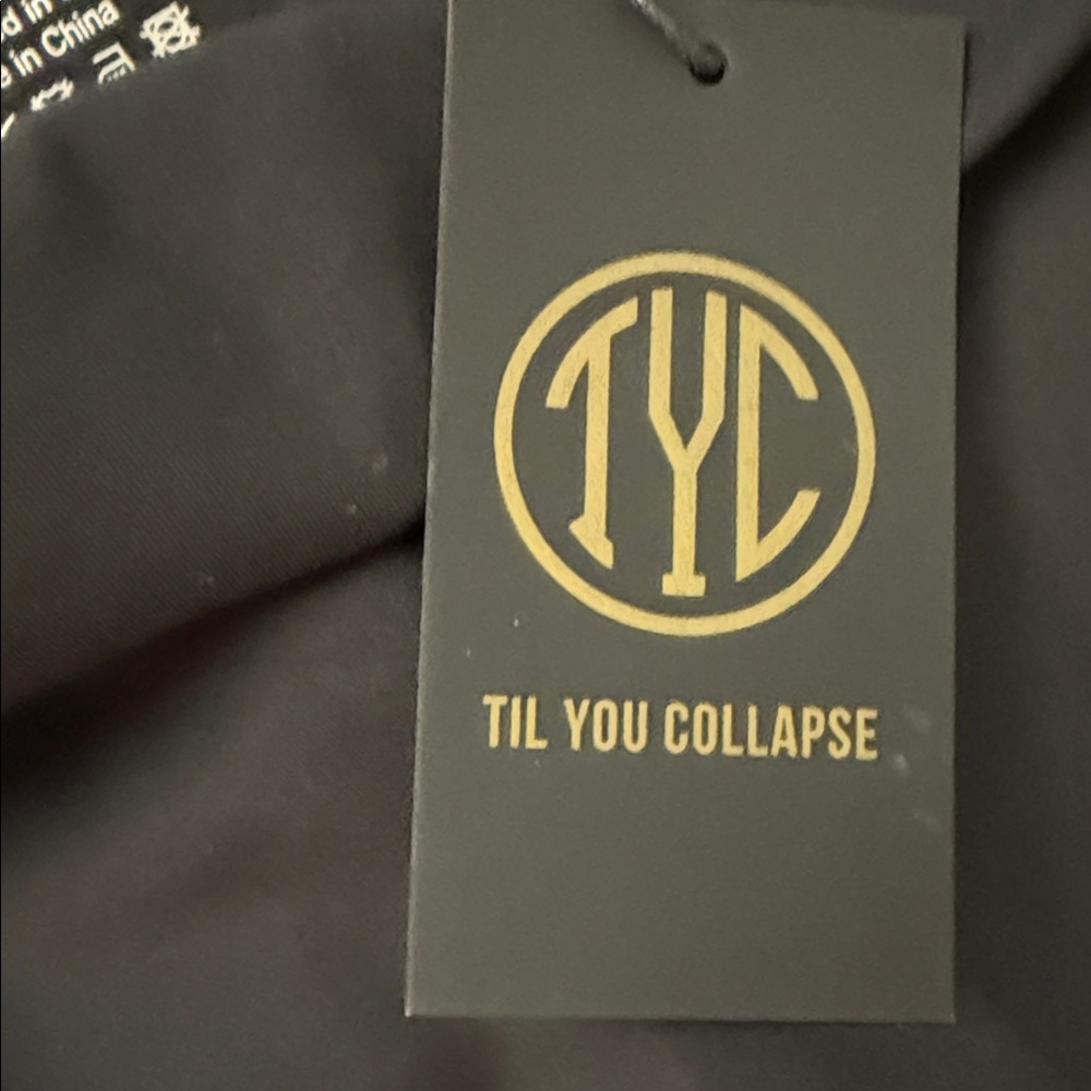 Til You Collapse High-Rise Black Pocket Leggings Size Medium-NWT - Picture 10 of 10